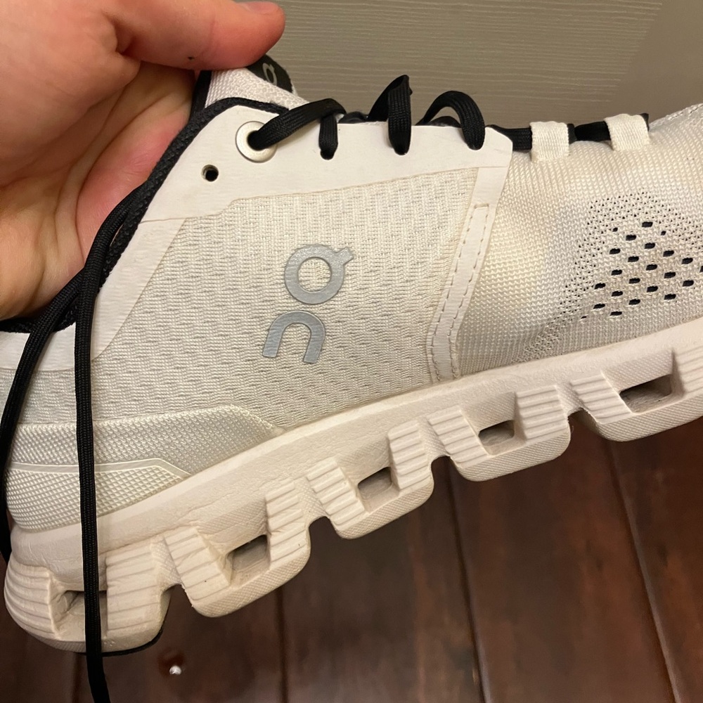 On Running Cloud On Cloud Sneakers - image 5